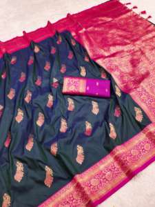 Ethnic Style Soft Silk Saree with Floral Peacock Pattern and Zari Weaving <b>Bandana</b> Style - Product Image 6