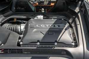Lotus Emira V6 First Edition 2024 USADO - Product Image 5