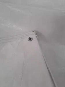 Bâche simple stabilisée par UV imperméable résistante à la demande élevée pour l'approvisionnement mondial de protection de fuite de toiture et d'urgence - Product Image 2