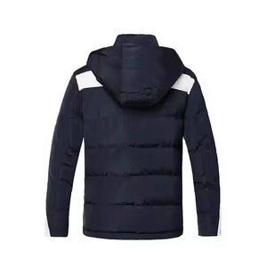Chaqueta acolchada de burbuja ligera para hombre, abrigo de invierno de dos tonos de nuevo diseño de tendencia con cuello levantado - Product Image 2