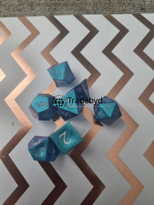 Ensemble de dés polyédriques en résine artisanale, fabriqués à la main, de qualité supérieure, équilibrés, 7 pièces, durables, écologiques, pour les jeux de rôle DND sur table - Product Image 3