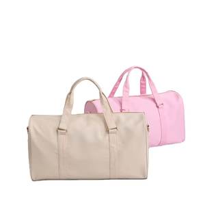 Sac de sport en néoprène pour femme Chargement USB Poche humide Weekender Caractéristiques de nuit Fermeture à glissière Doublure en polyester Utilisation en extérieur - Product Image 1