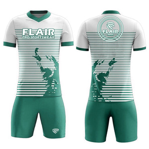 La mejor calidad, diseño personalizado, transpirable, comodidad, conjuntos de uniformes de camiseta de fútbol, servicio OEM para jóvenes, jugadores masculinos, corte automatizado - Product Image 6