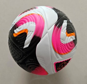 Ballon de football professionnel 2026 Taille 5 en PU laminé thermosoudé, cousu à la machine, écologique, durable, pour tournois et entraînement - Product Image 3