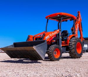 Kubota M62-Rétrocaveuse 4WD Diesel avec tracteur Garton standard Mini bon marché sur les composants de base du moteur Pompe à moteur - Product Image 2