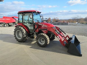 Tractor Agrícola IH FARMALL 55C 70HP 4WD 2024 con Motor FPT y Caja de Cambios en Venta - Product Image 5
