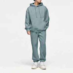 Ensemble survêtement en molleton de haute qualité pour hommes, streetwear d'hiver populaire, vente en gros, survêtement personnalisé uni avec short - Product Image 5