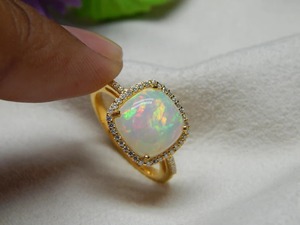 Élégante bague de cocktail vintage en argent sterling 925 plaqué or jaune opale de feu et accent de moissanite vendeur indien - Product Image 4