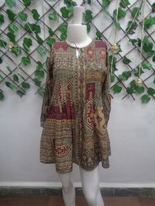 Nueva túnica floral étnica india Kurti para damas vestido asimétrico a granel en todo el mundo para niñas - Product Image 3