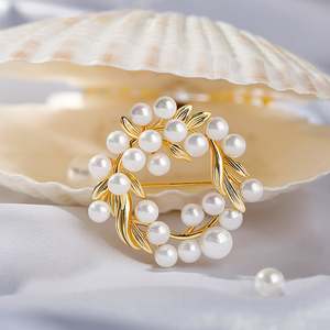 Broche fine en argent sterling Jeulia Lady Pearl Leaf Circle avec perle de culture - Product Image 5