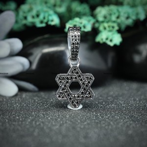 Pendentif Charme Mode en Argent Sterling 925 avec Moissanite Noire en Forme d'Étoile, Pendentif de Haute Qualité, Bijoux Hip Hop pour Hommes - Product Image 1
