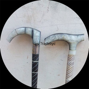 Mango de bastón de cuerno único para regalar y exhibir pieza Premium hecha a mano Tradebyd - Product Image 4