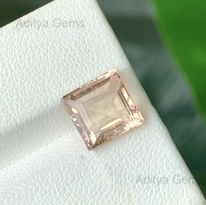 พลอยมอร์กาไนต์ธรรมชาติสีพีชสไตล์บราซิลทรงสี่เหลี่ยมตัดเป็นขั้นหลวมจาก Jaipur เครื่องประดับสีชมพูพีช - Product Image 3