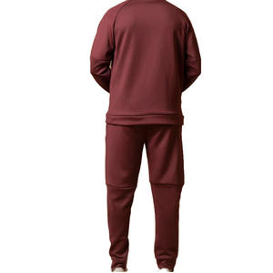 ชุดวอร์มผู้ชายทรงสลิมฟิต สีเบอร์กันดี เสื้อแจ็คเก็ตซิปเต็มตัวและกางเกงจ็อกเกอร์ทรงสอบเข้ารูป สำหรับออกกำลังกาย แอธเลเชอร์ และสวมใส่ลำลอง - Product Image 4