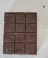 Exportateur indien de cubes d'allumage en charbon de bois naturel de coque de noix de coco pour barbecue en plein air, pique-nique et camping à prix de gros