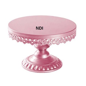 Support à gâteau décoratif en métal gravé à la main, finition antique, pour fêtes de Noël et de mariage, plateau à gâteau arrondi - Product Image 3