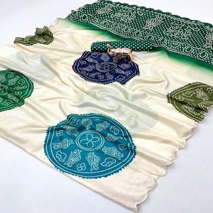 Saree in Seta Bandhani con Bordo Lavorato su Entrambi i Lati e Design Elaborato per Donne - Product Image 1