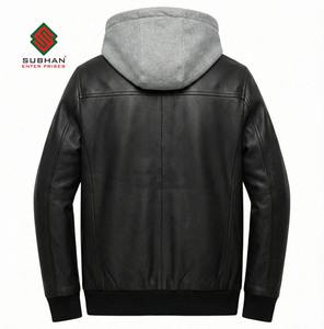 Chaqueta Bomber de Cuero de Oveja Negra Hecha a Mano |   Sudadera con Capucha de Punto Gris |   Estilo Clásico para Hombre |   Regalo para Él - Product Image 2