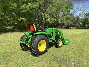 Tractor John Deere 3046R Usado del 2023, Listo para Exportar - Product Image 3