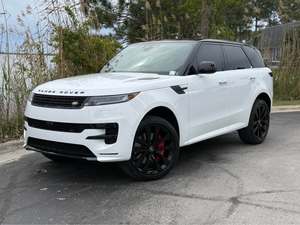 Good Deal for 2025 Ranges Rovers SE <b>LWB</b> - Product Image 6