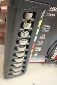 Équilibreuse de roues à bas prix avec livraison rapide équipée de tous les véhicules - Product Image 4