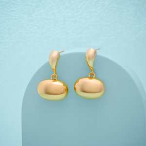 ต่างหูแฟชั่นเก๋ไก๋-ดีไซน์ทันสมัย - Product Image 1
