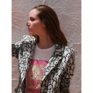 MARACAIBO Blazer de punto negro largo con bordado y decoración de botones Trajes de negocios de estilo sólido - Product Image 1