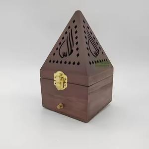 Brûleur d'encens de style arabe moderne pour la décoration de la maison, en bois avec gravure en laiton, brûleur d'encens pour la fragrance de la maison - Product Image 3