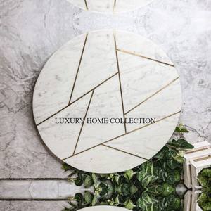 Tabla de cortar de mármol gruesa diseñada para soportar un uso intensivo y proporcionar una superficie confiable para cortar o servir - Product Image 4