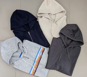 Sudaderas con capucha a juego recortadas para niños pequeños, ropa de calle para hombres y mujeres, sudaderas universitarias de moda, lote de ropa de marca excedente - Product Image 5