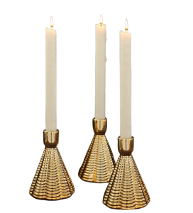 Tendance Chandeliers Vaisselle Feuille Conception Coulé Or Fini Bougeoir De Table Décor À La Maison Restaurant Décoratif - Product Image 3