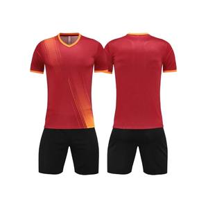 Vente en gros de maillots de football 100% polyester pour hommes, uniformes de football, ensembles de t-shirts style - Product Image 3