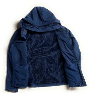 Veste softshell d'hiver pour homme sur mesure, en toile noire, coupe-vent, imperméable, à capuche, écologique - Product Image 4