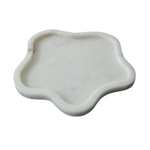 Plateau de service ovale en marbre blanc de fabrication OEM pour cadeaux de mariage avec un beau motif de feuille - Product Image 2
