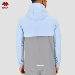 Survêtement sur mesure pour homme, tissu de haute qualité, confortable et respirant, avec logo personnalisé - Product Image 4