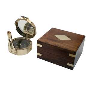 Brújula de latón náutico antiguo, reloj de sol, accesorios de brújula de bolsillo Vintage, caja de madera para Actividades de campamento al aire libre Faizacraft - Product Image 1