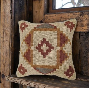 Funda de alfombra de yute de lana hecha a mano, funda de cojín de almohada Kilim, accesorio decorativo versátil para el hogar - Product Image 3