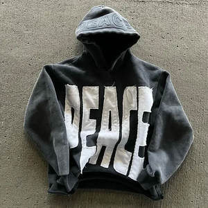 Patch brodé et motif imprimé Sweat à capuche en coton mélangé avec broderie cousue à la main et aspect vieilli pour hommes - Product Image 3