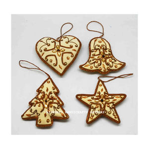 Adornos colgantes de Navidad hechos a mano de fabricante y exportador indio 2023 bordado de diseño surtido - Product Image 2