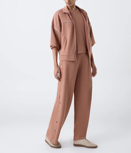 Conjunto Deportivo Personalizado al por Mayor para Mujer, Sudadera con Capucha y Cremallera y Pantalones Deportivos, Elegante Conjunto de Dos Piezas Cálido para Otoño e Invierno - Product Image 2