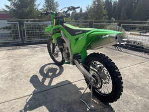 Motos de motocross 2 temps KX 250 2025 et KX450cc neuves assemblées, haute performance, prêtes à l'emploi - Product Image 2