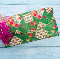 Pochettes de soirée indiennes faites à la main de haute qualité pour femmes, pochettes cadeaux Shagun pour mariages, fermetures à boutons, doublure en soie, style cadeau de retour