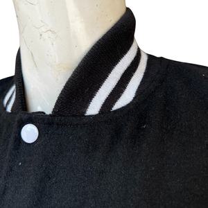 Vente en gros Veste universitaire respirante en laine pour le corps avec logo à l'avant Vestes Letterman vierges unisexes - Product Image 4