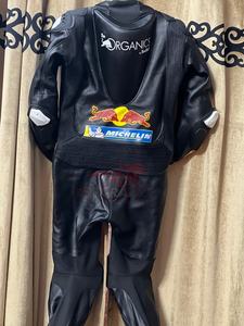 Traje de Carreras de Motociclismo de Cuero Personalizado de una Pieza, Nuevo Modelo 2026, Traje de Protección Profesional para Motociclismo de Pista con Armadura CE - Product Image 5