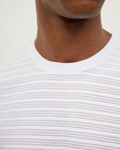 Nuevo Stock de camisetas de moda, ropa de calle de gran tamaño, camiseta de media manga para hombres con logotipo personalizado y bordado, pedido a granel disponible - Product Image 3