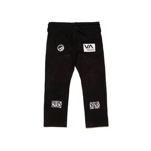 Kimono de Jiu-Jitsu Brésilien (BJJ) Noir de Qualité Supérieure, Confortable, avec Broderies Blanches, 100% Coton Lavé, Professionnel - Product Image 3