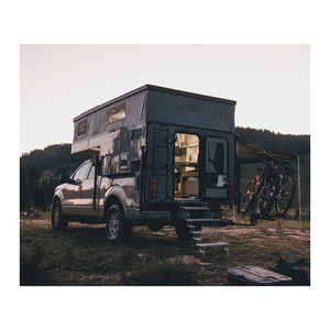 Camioneta RV Todoterreno Diésel con Volante a la Izquierda, Asientos de Cuero con Interior Oscuro, Tracción Trasera, Neumáticos R17 para Aventuras de Camping Extendidas - Product Image 6