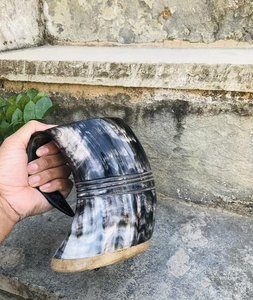 Meilleure qualité fait à la main corne de buffle Viking tasses à boire Style animal poli naturel artisanat exportation inde prix de gros - Product Image 4