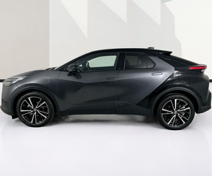 Nuevo Toyota C-HR KOBA Híbrido 2025 con solo 4.187 km en venta - Product Image 3
