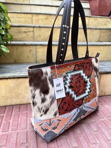 Bolso de hombro de cuero con estilo para mujer, bolso de mano tallado de piel de vaca desgastado, dos asas colgantes, uso diario - Product Image 3